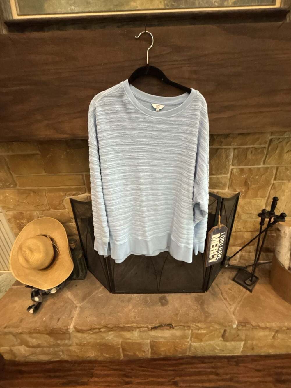 Crown & Ivy Light Blue Textured Crewneck Pullover Sweater